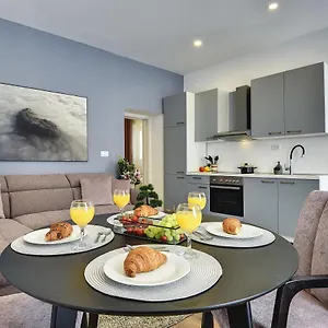 D&a Luxury With Free Parking , Pula Kroatien